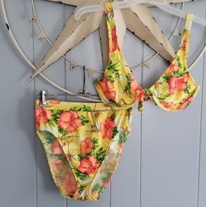 Venus Tropical Hibiscus Bikini